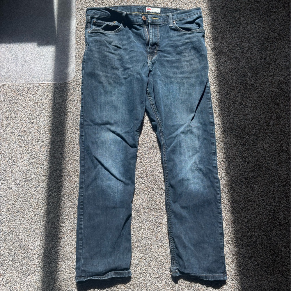 Wrangler vintage men’s 36x30 Dark Blue Straight-Leg Jeans denim